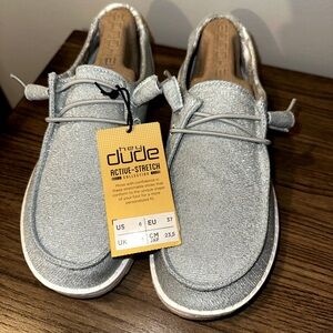 HeyDudes Sz 6 Women’s